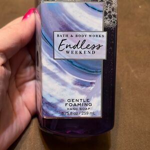 B&BW Endless Weekend Foaming Hand Soap